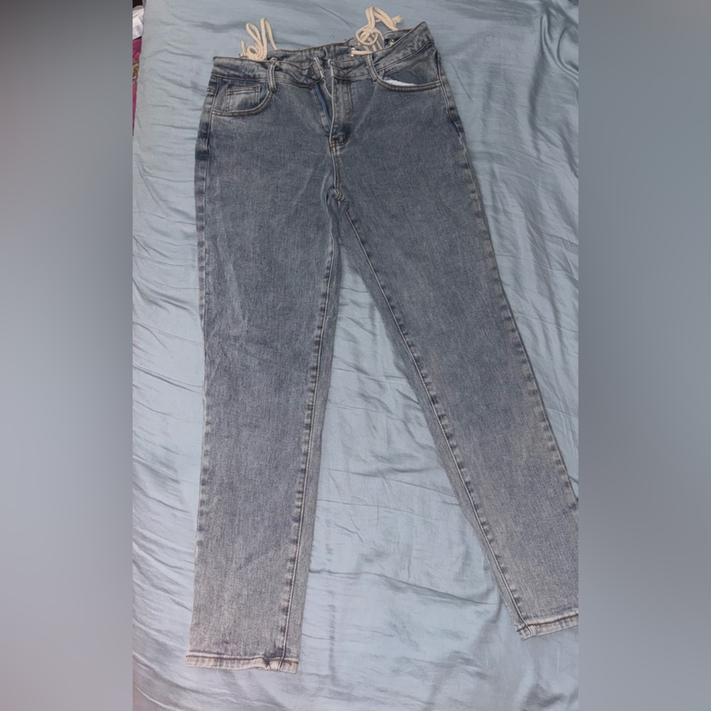 Lace-Up Denim Jeans - Picture 8 of 8